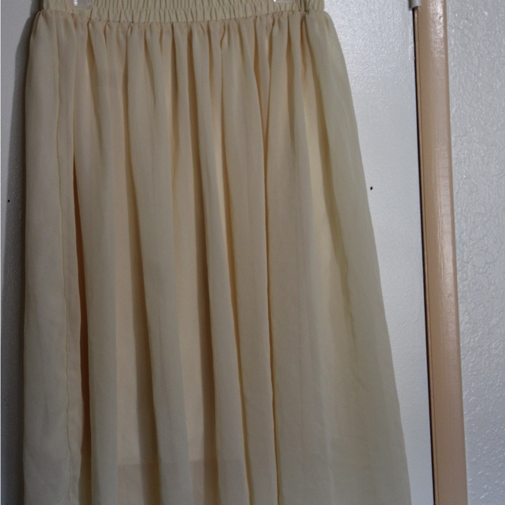 Amazon Cream Midi Skirt